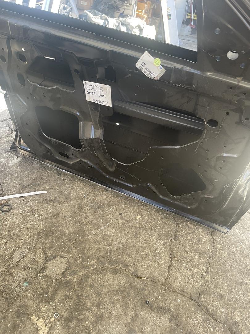 # cadillac dts 2007-2011 Driver Side Front Door with Reinforcements, Bar, Deadener, Plates, Spacer, and Retainer - GM