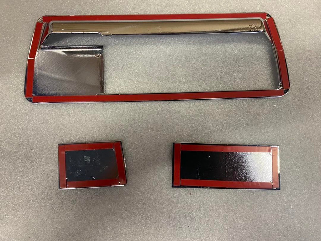 05 NISSAN ARMADA CHROME TAILGATE HANDLE COVER