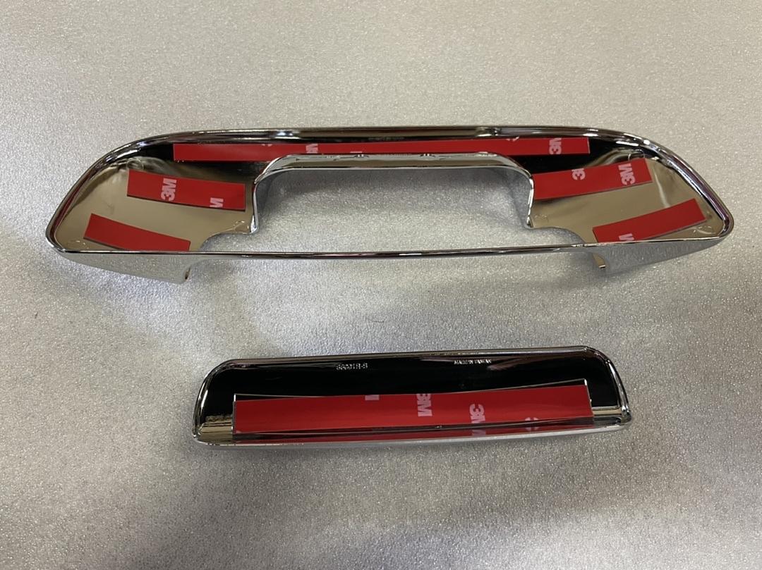 02-08 DODGE RAM TAILGATE CHROME HANDLE COVER
