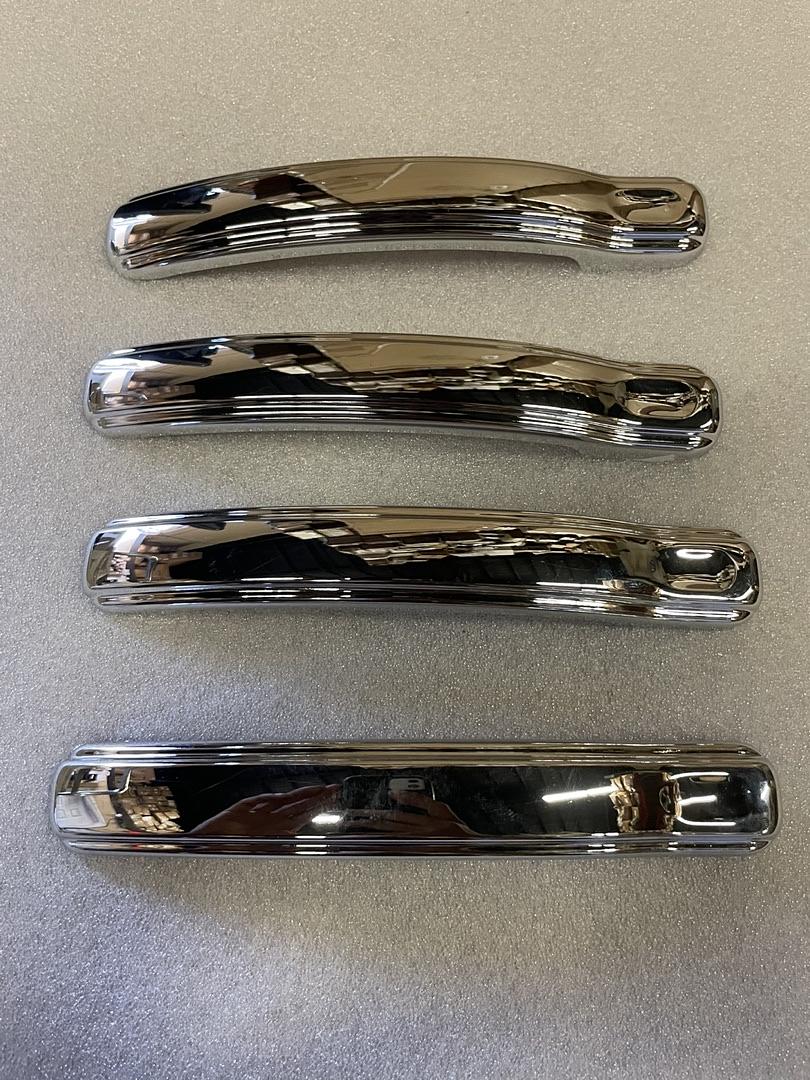 99-06 CHEVY SILVERADO GMC SIERRA AVALANCHE SUBURBAN TAHOE YUKON DOOR HANDLE COVERS 4DR ONLY