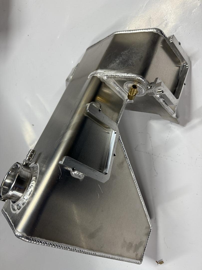 05-10 CHRYSLER 300 06-10 DODGE CHARGER COOLANT RECOVERY OVERFLOW TANK ALUMINUM