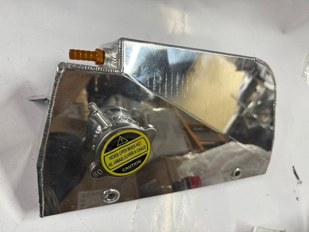 97-04 CHEVY CORVETTE 5.7L V8 OIL COOLER