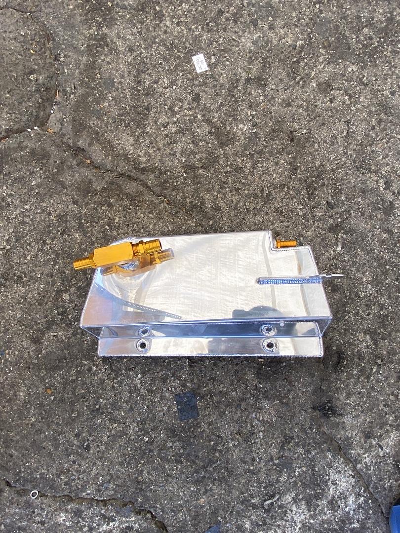 97-04 CHEVY CORVETTE 5.7L V8 OIL COOLER