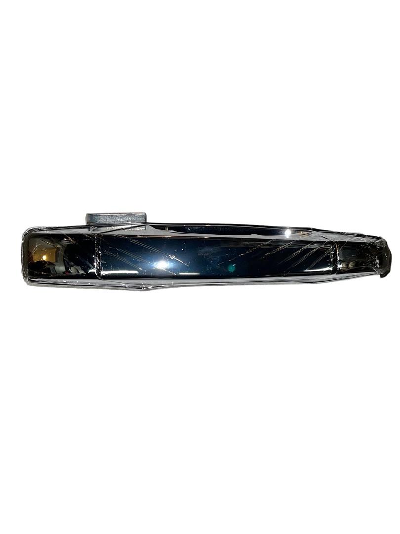 07-13 CHEVY SILVERADO / SIERRA PASSANGER RIGHT FRONT SIDE CHROME