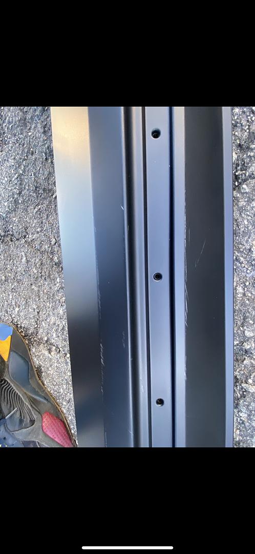 18-22 Chevy Camaro primed passanger side rocker panel molding gm