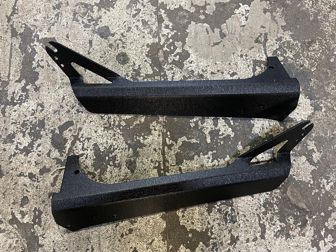 07-16 JEEP WRANGLER JK WINDSHIELD MOUNTING BRACKET