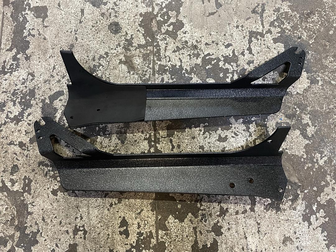 07-16 JEEP WRANGLER JK WINDSHIELD MOUNTING BRACKET