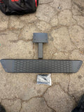 UNIVERSAL 6INCH BLACK TOW HITCH STEP