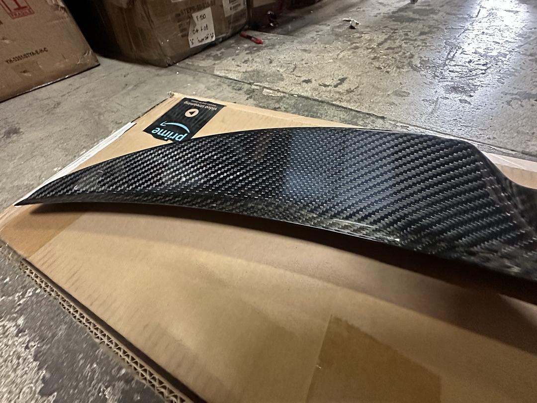 2019-2022 AVALON V-STYLE CARBON FIBER REAR TRUNK SPOILER WING