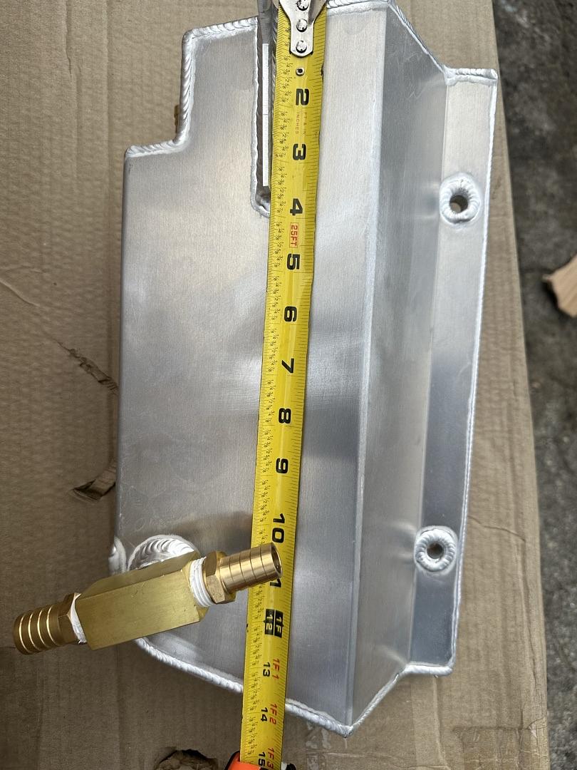 ALUMINUM COOLANT EXPANSION OVERFLOW TANK COMPATIBLE WITH 97-04 CORVETTE
