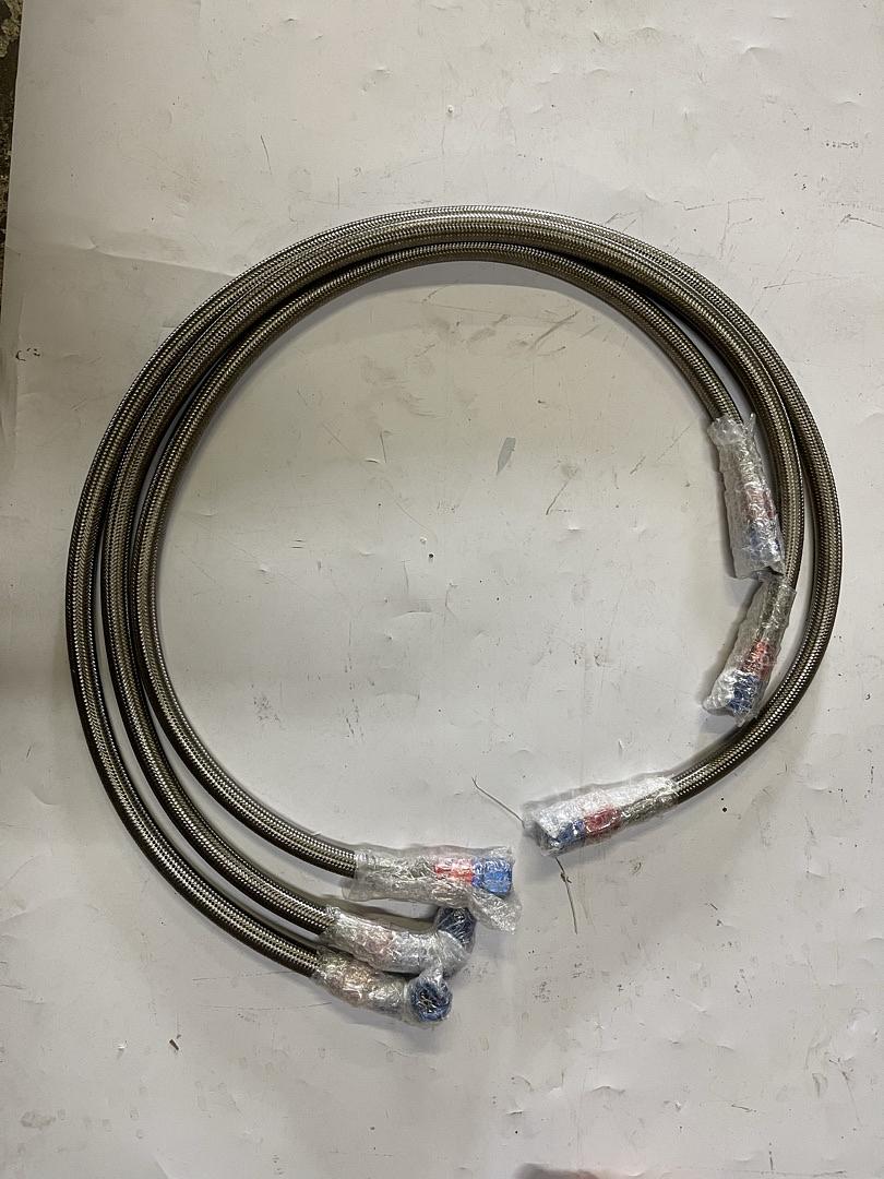 UNIVERSAL OIL FILTER RELOCATION KIT MALE AND 3X STAINLESS STEEL HOSE