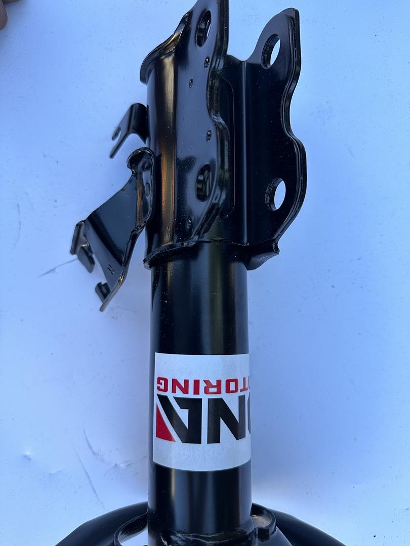 FRONT RIGHT SHOCK ABSORBER 01-04 NISSAN MAXIMA/INFINITI I35