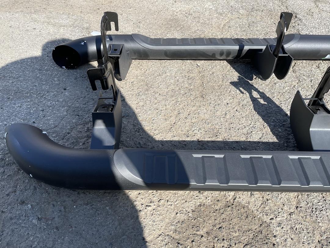 Gm # 07-18 chevy silverado / gmc sierra extended cab black original oem running boards