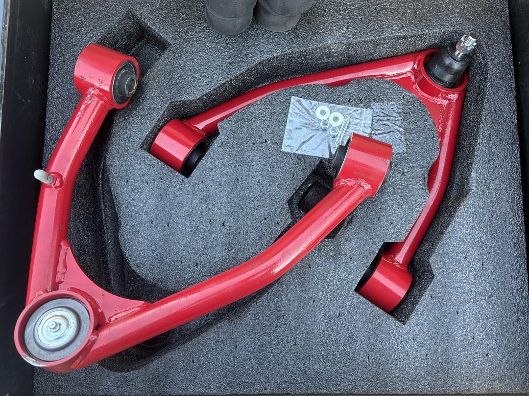 07-19 Sierra 1500 Yukon Tahoe Escalade / 07-16 Silverado 1500,Red Pair of Tubular Front Upper Control Arm