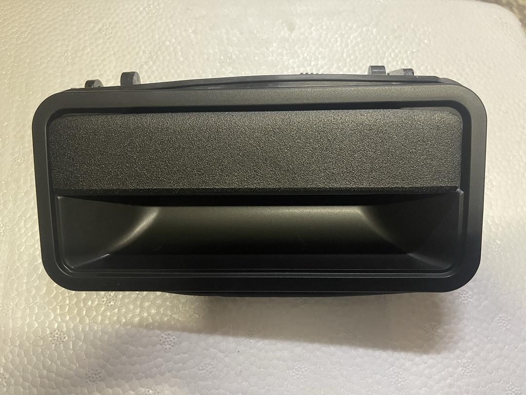 95-00 CHEVY GMC C/K SERIES SUBURBAN/ TAHOE/ YUKON REAR DRIVER SIDE EXTERIOR DOOR HANDLE (TEXTURED)