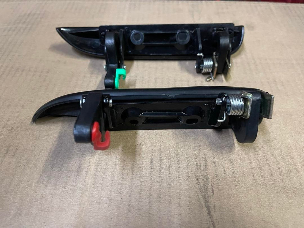 95-01 CHEVY LUMINA REAR DRIVER RIGHT / LEFT OUTER EXTERIOR DOOR PULL LATCH HANDLE