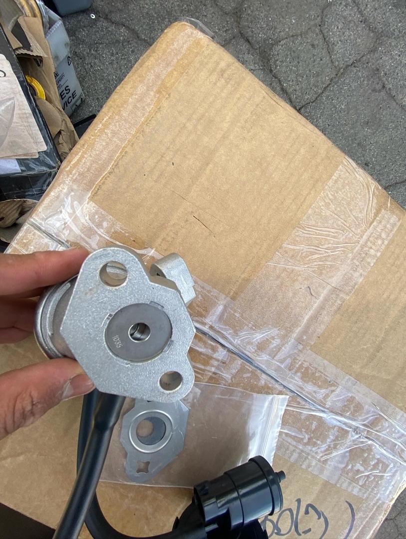 FACTORY STYLE EGR VALVE COMPATIBLE 95-00 STRATUS / CIRRUS 2.5L , 96-00 SEBRING 2.5L
