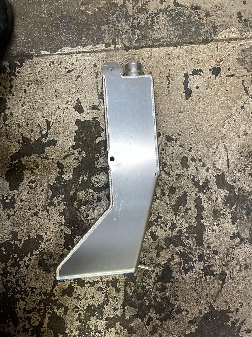 ALUMINUM COOLANT EXPANSION OVERFLOW TANK [COMPATIBLE WITH 86-93 FORD MUSTANG]