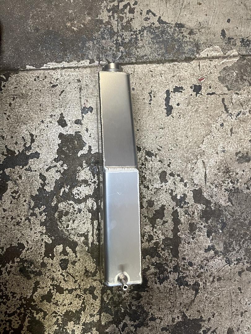 ALUMINUM COOLANT EXPANSION OVERFLOW TANK [COMPATIBLE WITH 86-93 FORD MUSTANG]