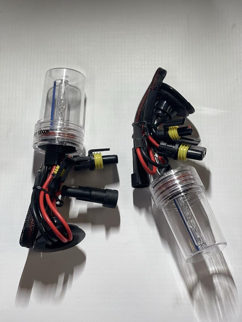 H11 10000K PAIR OF LIGHT BULBS (BULBS ONLY NO BALLASTS)