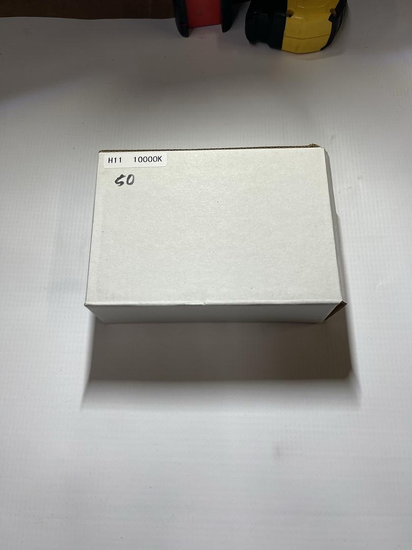 H11 10000K PAIR OF LIGHT BULBS (BULBS ONLY NO BALLASTS)