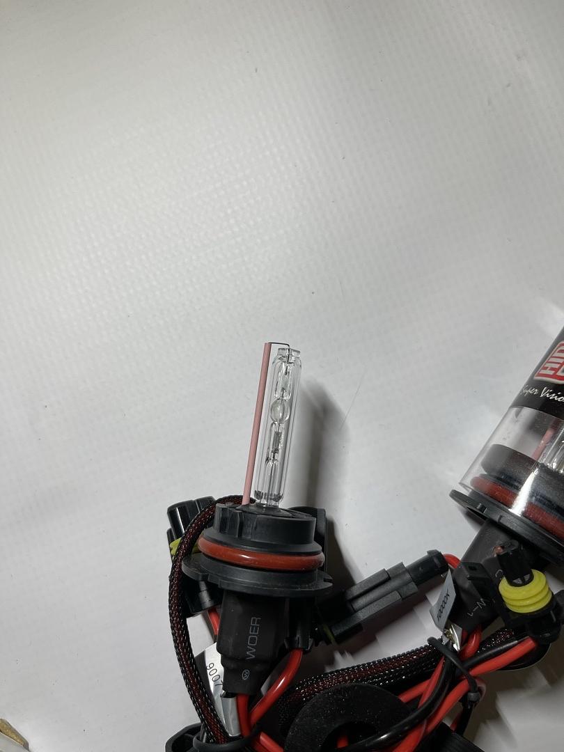 9007-1 10000K AC PAIR OF HID BULB (BULBS ONLY NO BALLAST)
