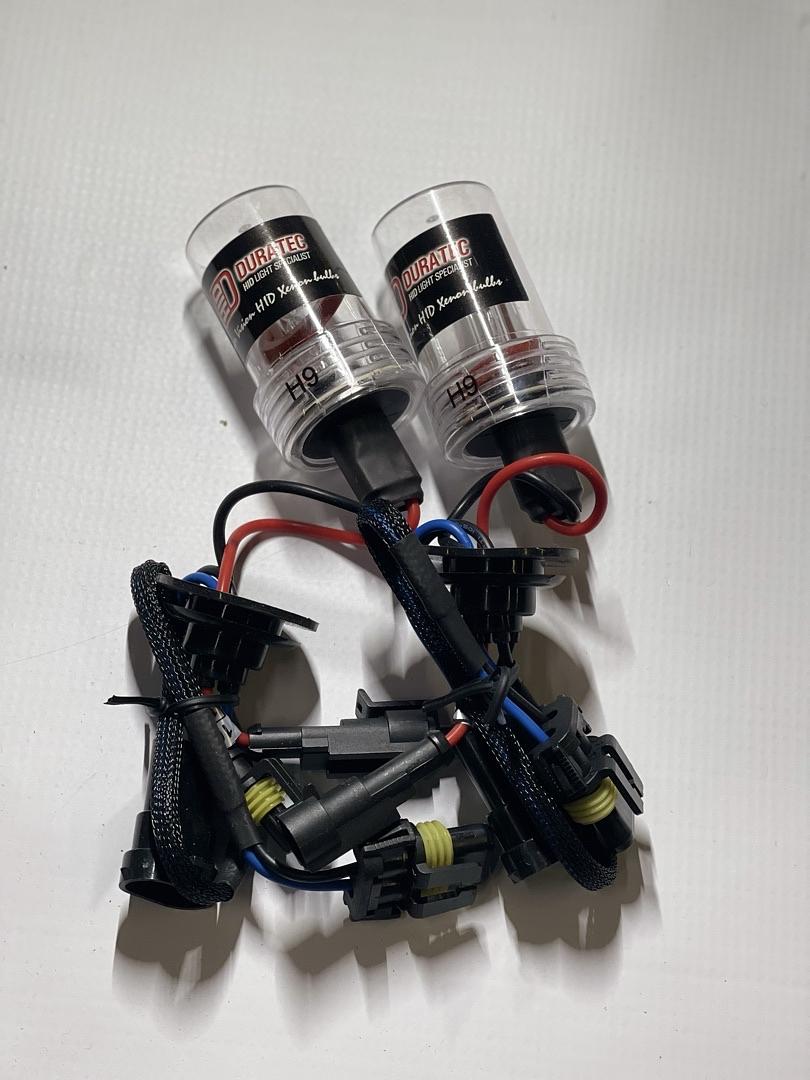 H9 10000K PAIR IF HID BULBS (BULBS ONLY NO BALLAST)