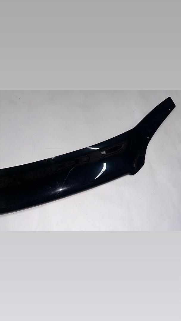 94-05 CHEVY S10 BLACK BUG DEFLECTOR
