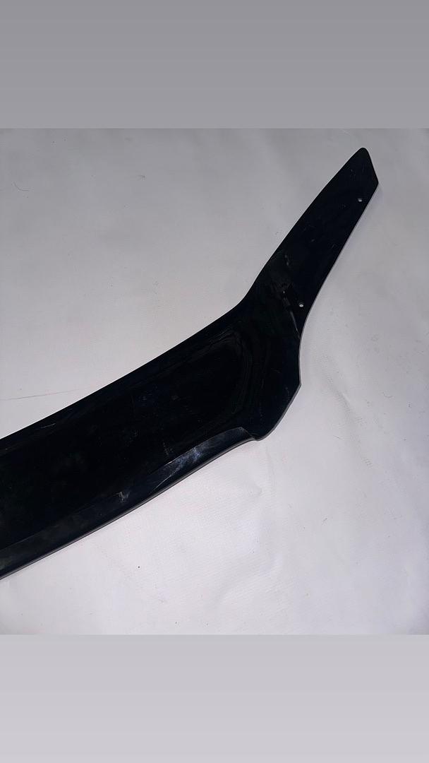 94-05 CHEVY S10 BLACK BUG DEFLECTOR