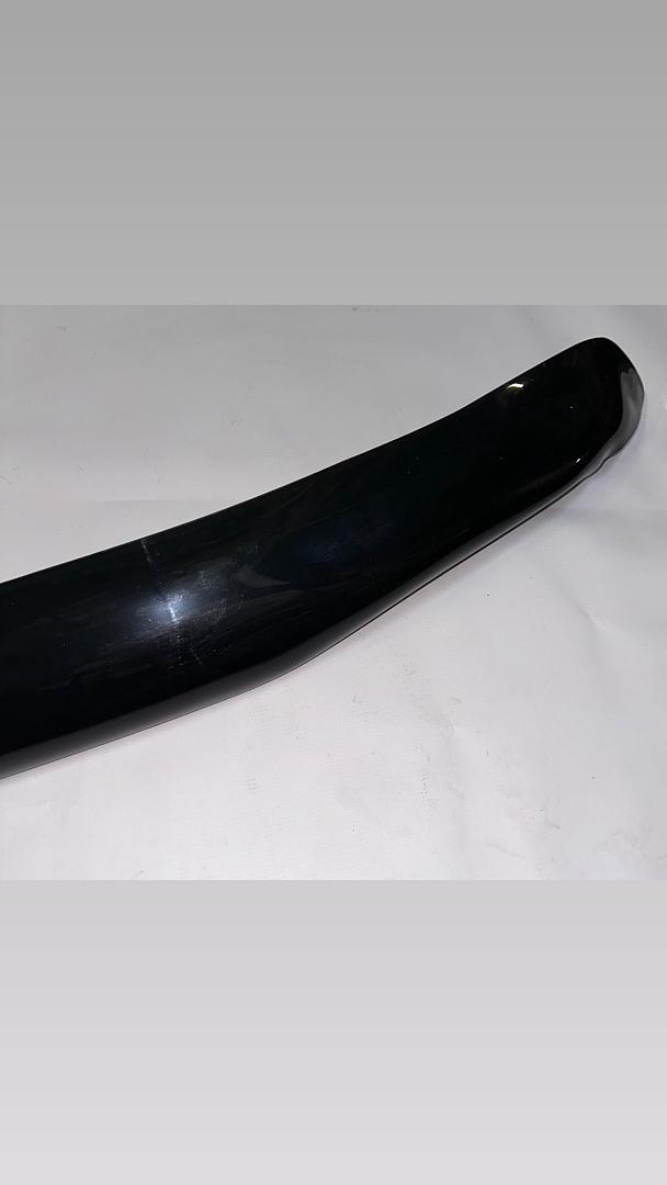 99-06 SIERRA/00-06 YUKON BUGFLECTOR HOOD SHIELD BLACM