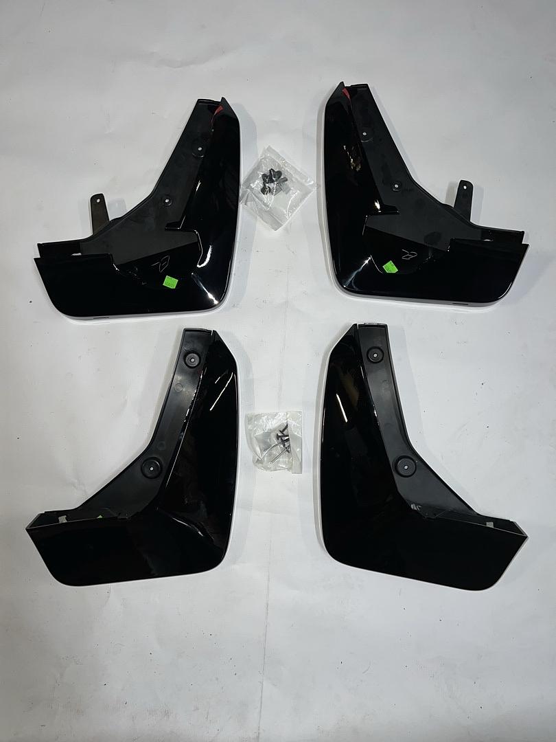 84689683 + 2021-2023 Cadillac Escalade 4pc Black Raven Front & Rear Splash Guards GM OEM