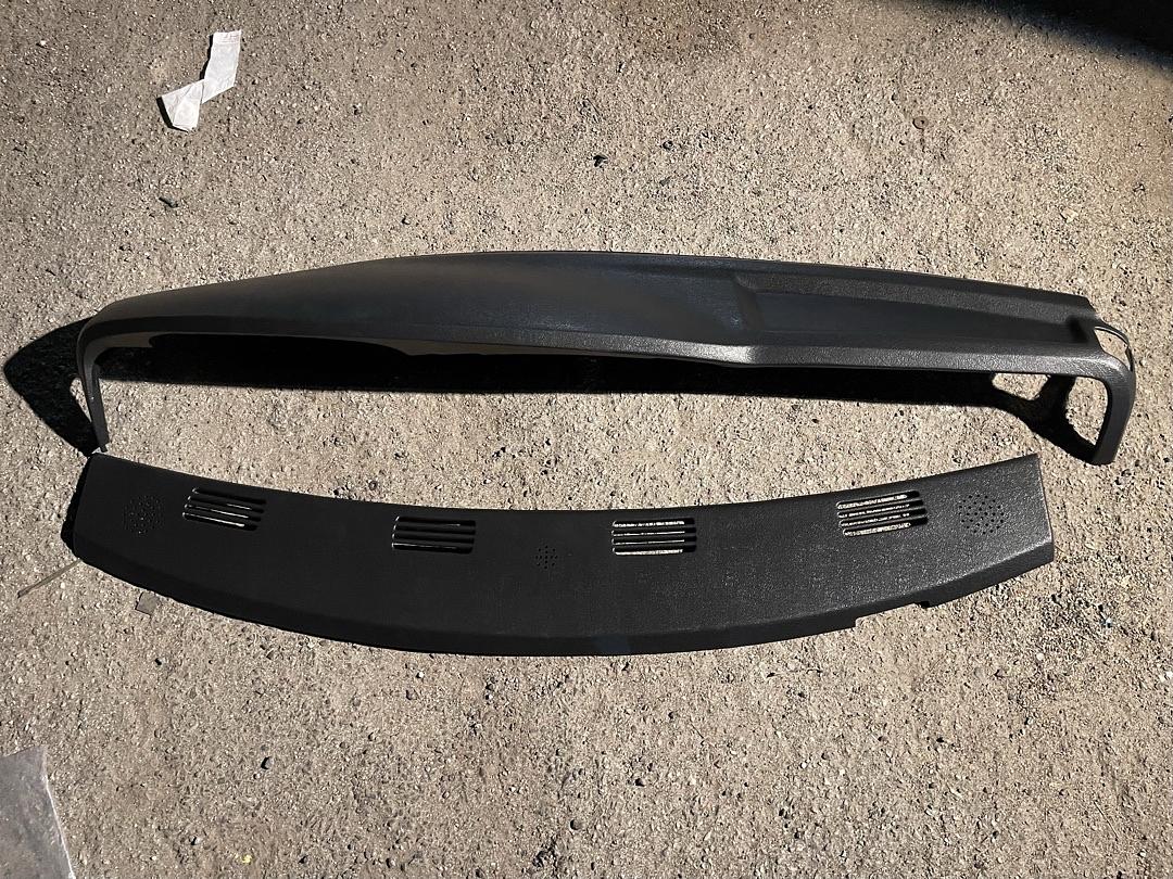 02-05 DODGE RAM 1500 FRONT UPPER DASH BOARD DASHBOARD PANEL COVER OVERLAY