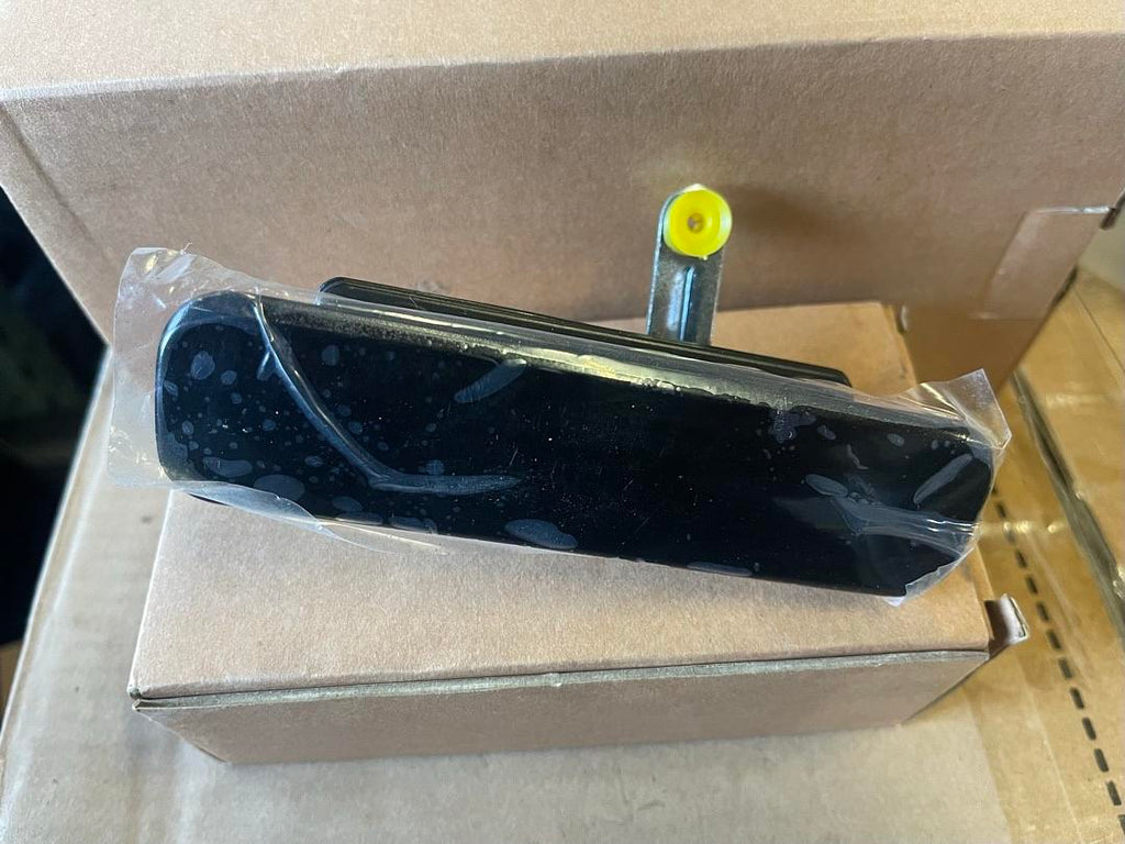 99-07 FORD ECONOLINE RIGHT PASSANGER DOOR HANDLE BLACK GLOSSY METAL