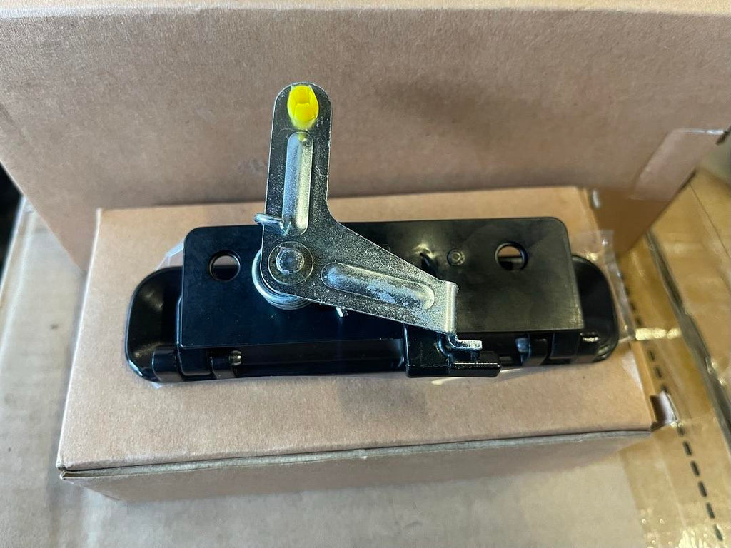 99-07 FORD ECONOLINE RIGHT PASSANGER DOOR HANDLE BLACK GLOSSY METAL