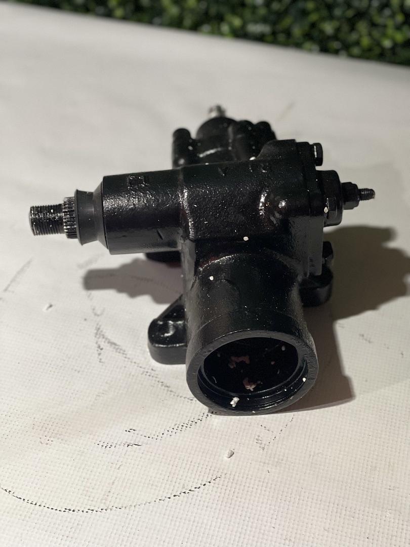 01-06 SILVERADO/SIERRA 1500, 2007 SILVERADO/SIERRA 1500 CLASSIC PAINTED BLACK STEEL POWER STEERING GEARBOX