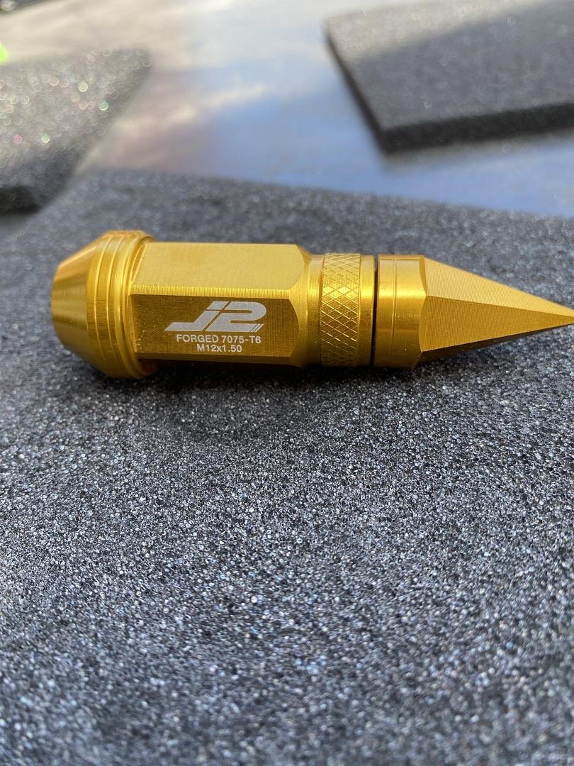 7075 ALUMINUM GOLD M12X1.5 20PCS L: 80MM SPIKY CAP LUG NUT W/ADAPTER