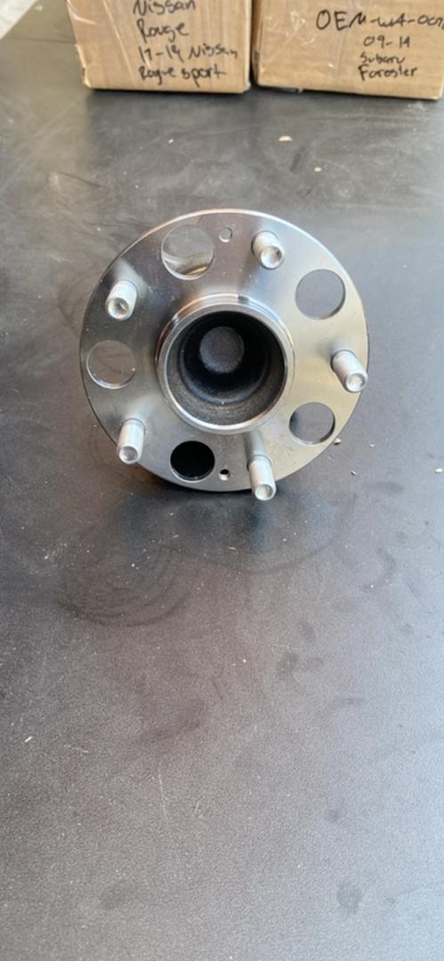 REAR WHEEL BEARING HUB ASSEMBLY COMPATIBLE WITH 15-19 ACURA TLX / 09-14 TSX / 08-15 ACCORD