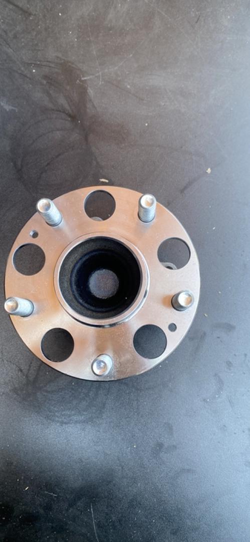 REAR WHEEL BEARING HUB ASSEMBLY COMPATIBLE WITH 15-19 ACURA TLX / 09-14 TSX / 08-15 ACCORD