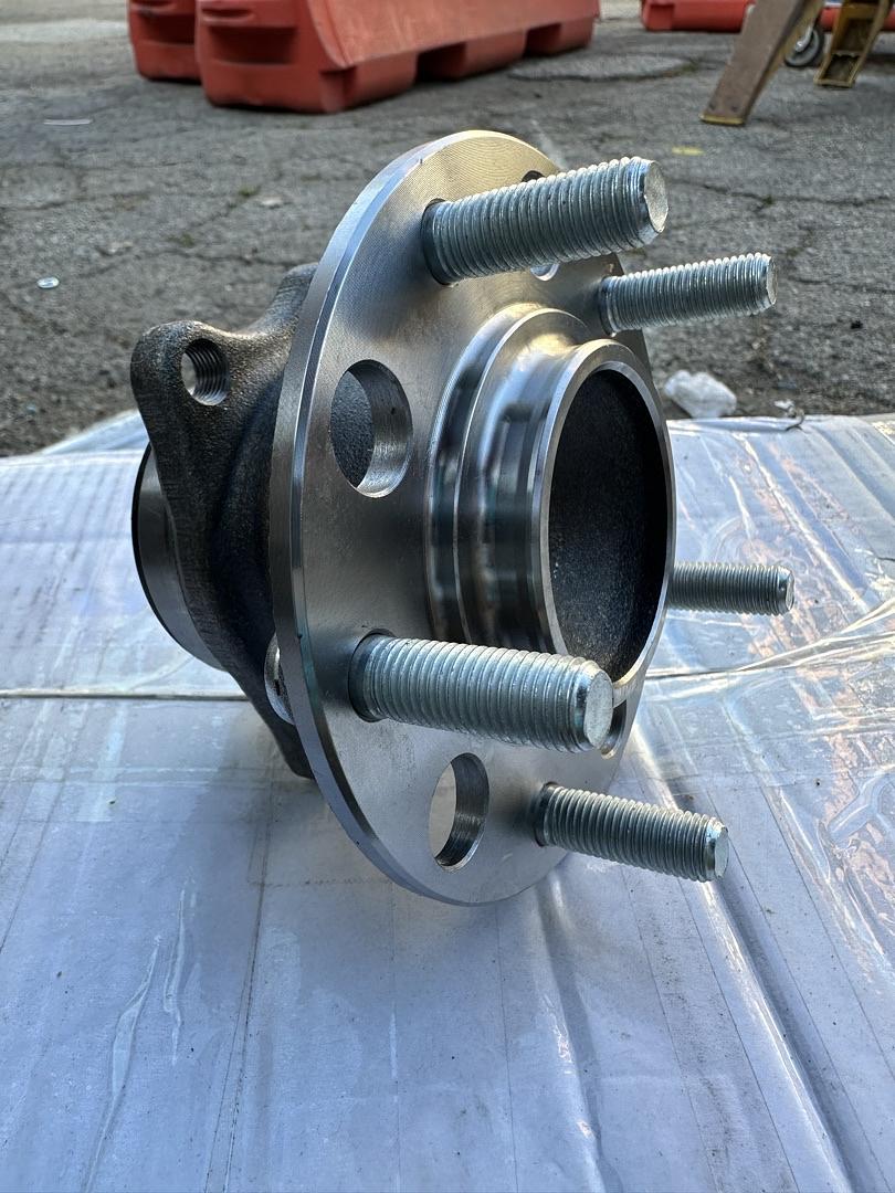 08-17 LANCER / 11-12 OUTLANDER / 11-12 OUTLANDER SPORT 2WD REAR WHEEL BEARING HUB ASSEMBLY