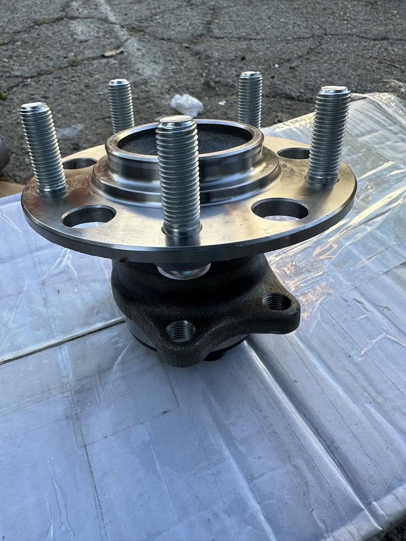 08-17 LANCER / 11-12 OUTLANDER / 11-12 OUTLANDER SPORT 2WD REAR WHEEL BEARING HUB ASSEMBLY