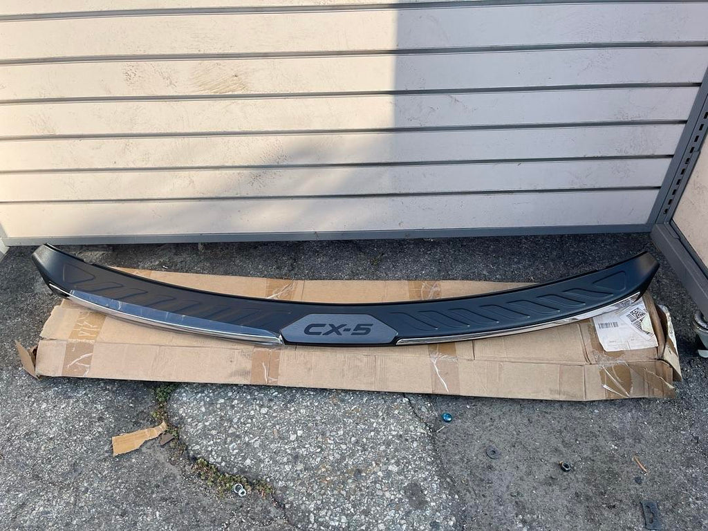 13-16 MAZDA CX-5 TRUNK SILL SCUFF PLATE REAR BUMPER PROTECTOR 14 15