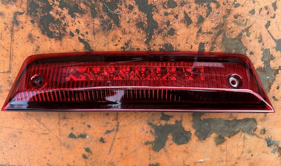 10-16 DODGE JOURNEY RED LENS LED THIRD TAIL BRAKE LIGHT