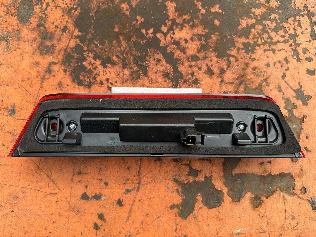 10-16 DODGE JOURNEY RED LENS LED THIRD TAIL BRAKE LIGHT