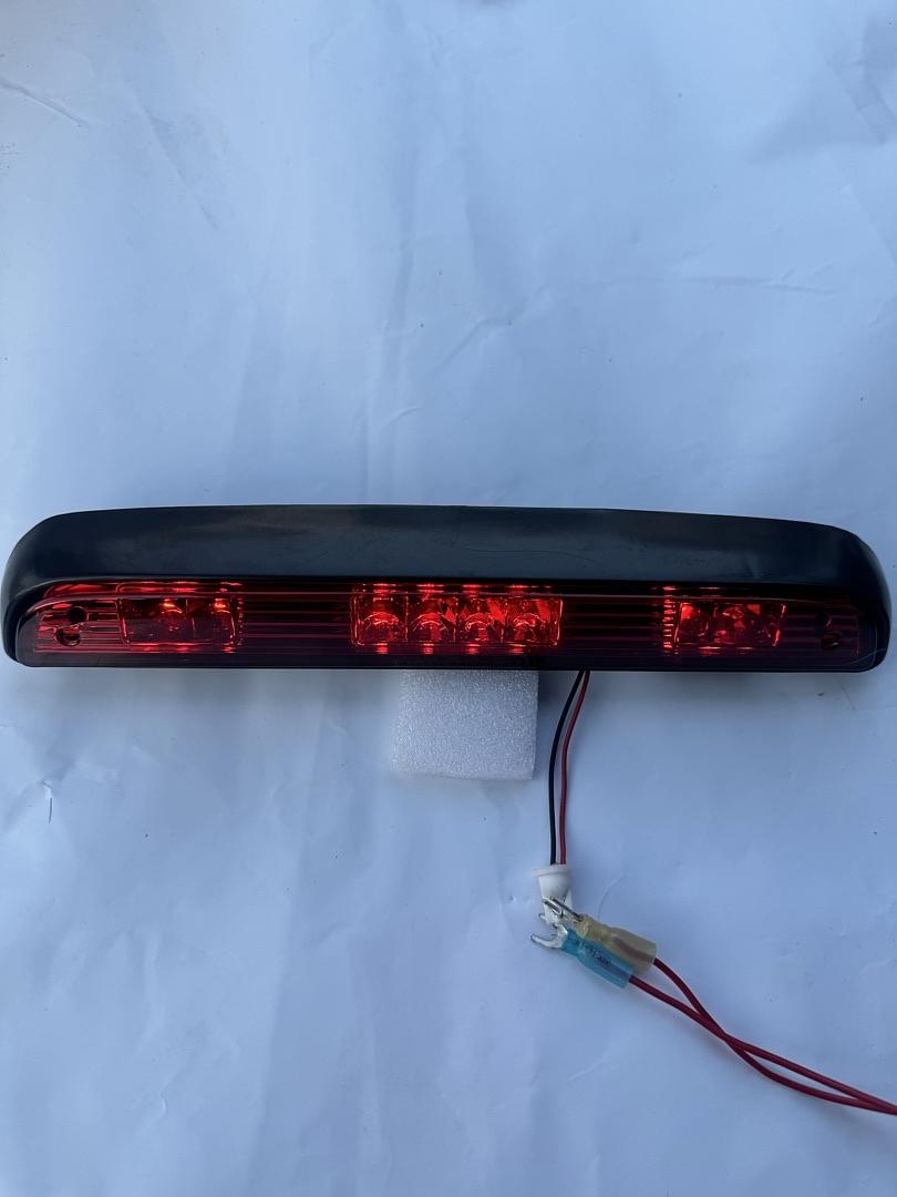 92-96 FORD F150 BRONCO 92-97 F250 F350 THIRD BRAKE LIGHT