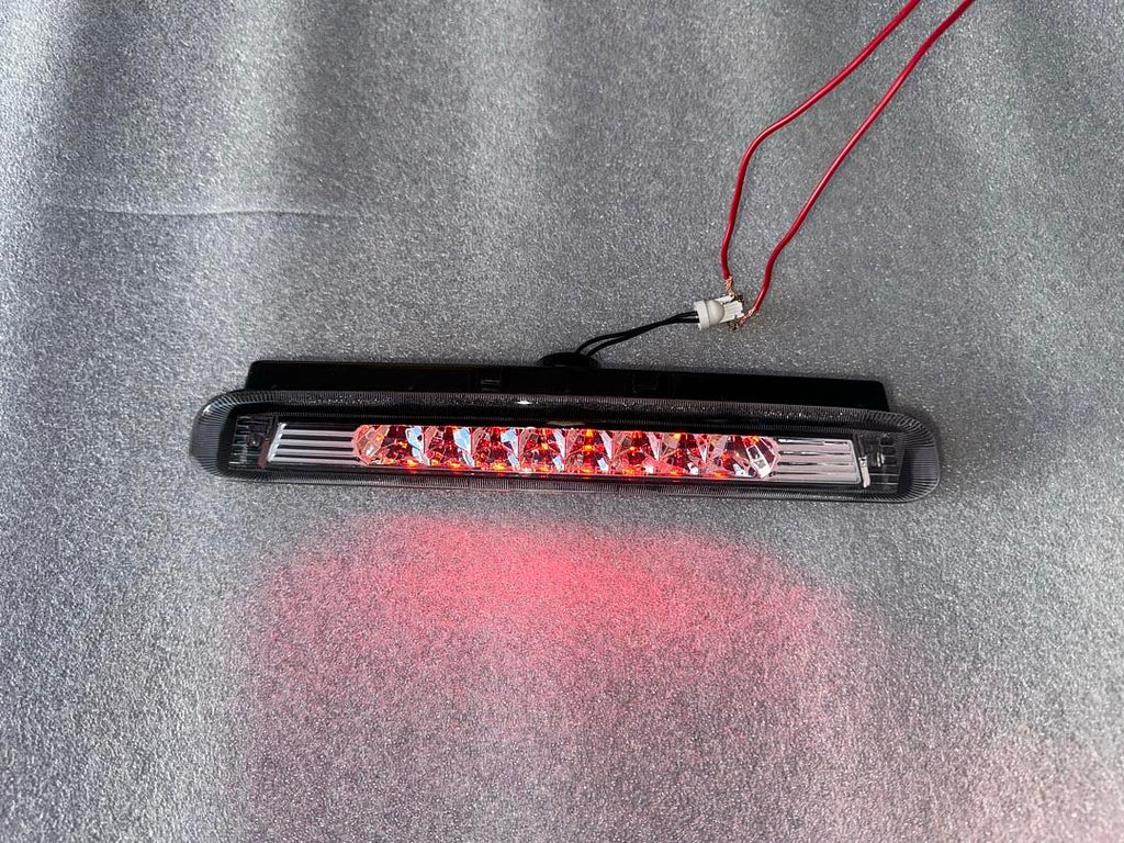 03-09 4RUNNER THIRD BRAKE LIGHT
