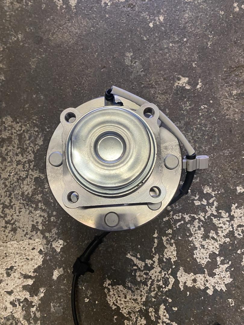 03-17 EXPRESS 3500 / SAVANA 3500, 09-17 EXPRESS 4500 / SAVANA 4500 FRONT WHEEL BEARING HUB