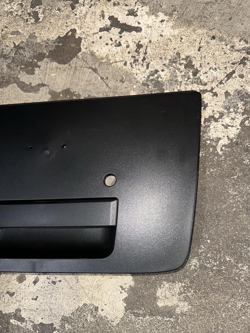 04-12 NISSAN TITAN TAILGATE LATCH HANDLE