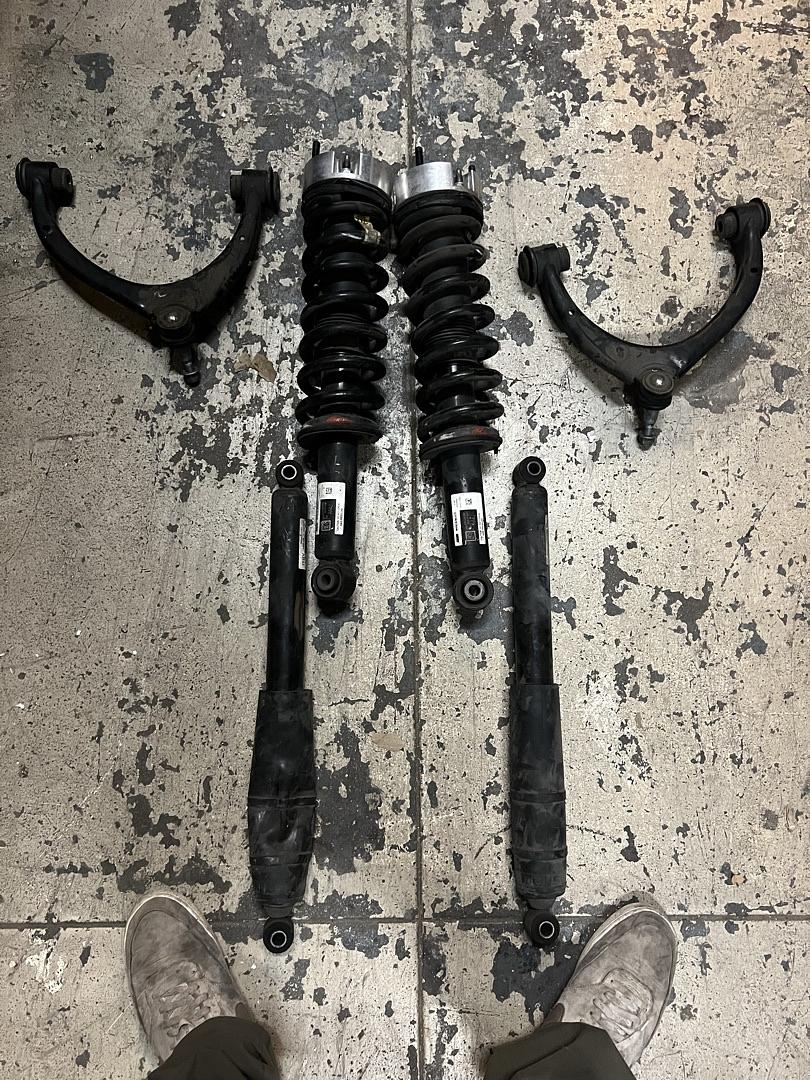 15-20 GMC CANYON/COLORADO STRUTS AND SHOCKS WITH LVL