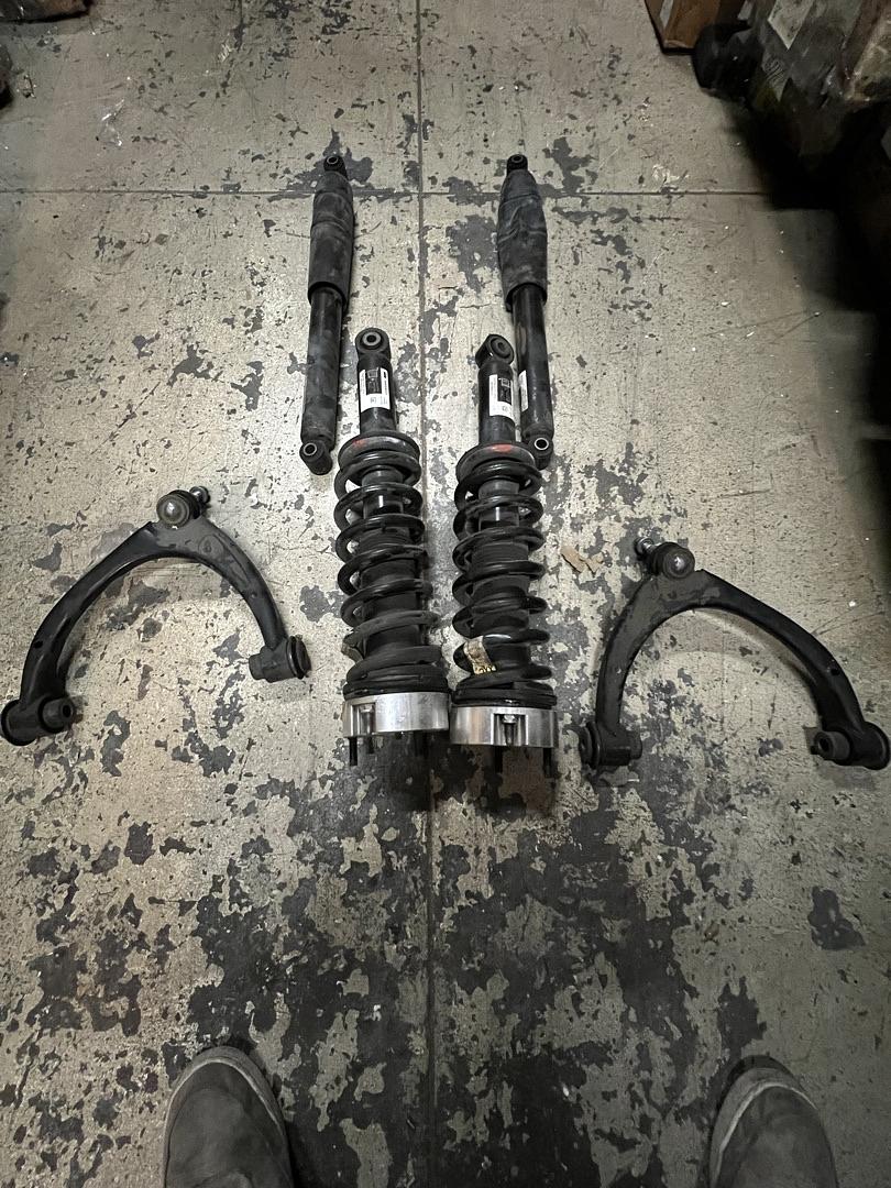 15-20 GMC CANYON/COLORADO STRUTS AND SHOCKS WITH LVL