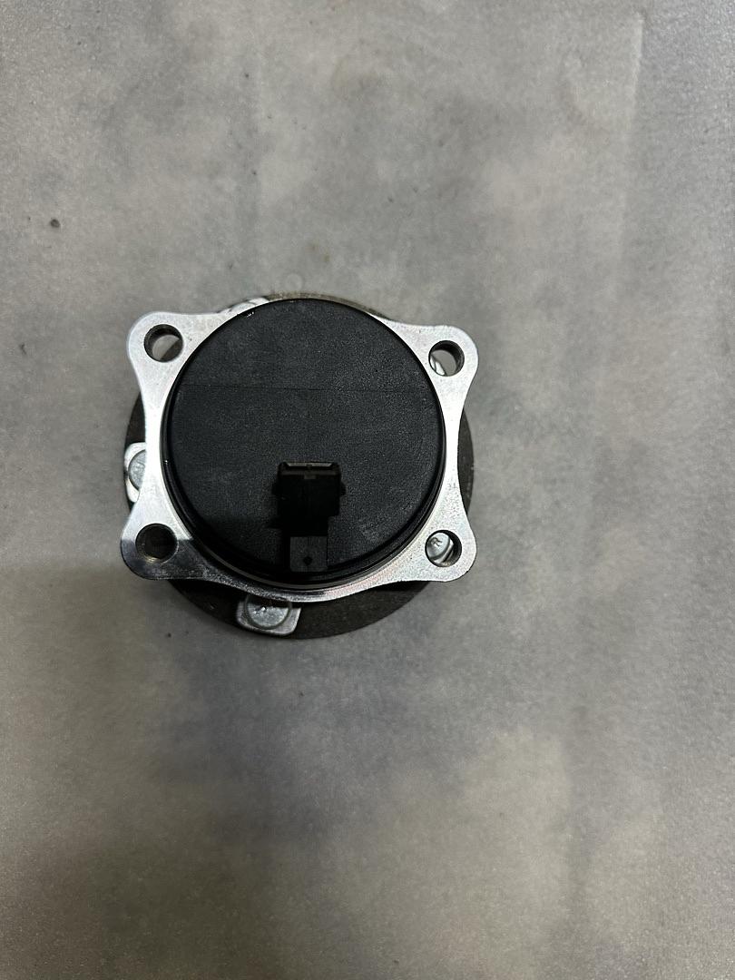 2007-2020 SANTA FE /2007-2012 VERACRUZ /2011-2015 SORENTO REAR WHEEL BEARING HUB ASSEMBLY W/SPEED SENSOR